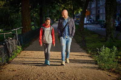 Larsson (11) begint op de middelbare school, vader Marcel loopt nog één keer mee: ‘Hopelijk maak ik snel nieuwe vrienden’