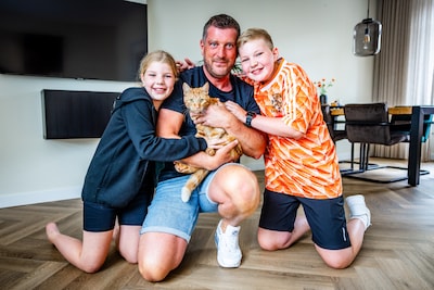 Kat Oscar die werd ‘gecatnapped’ weer thuis: ‘Zat op veertig minuten van mij vandaan’