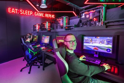 Gamen non-stop: 24-uurs LAN party in jongerencentrum Langoirle