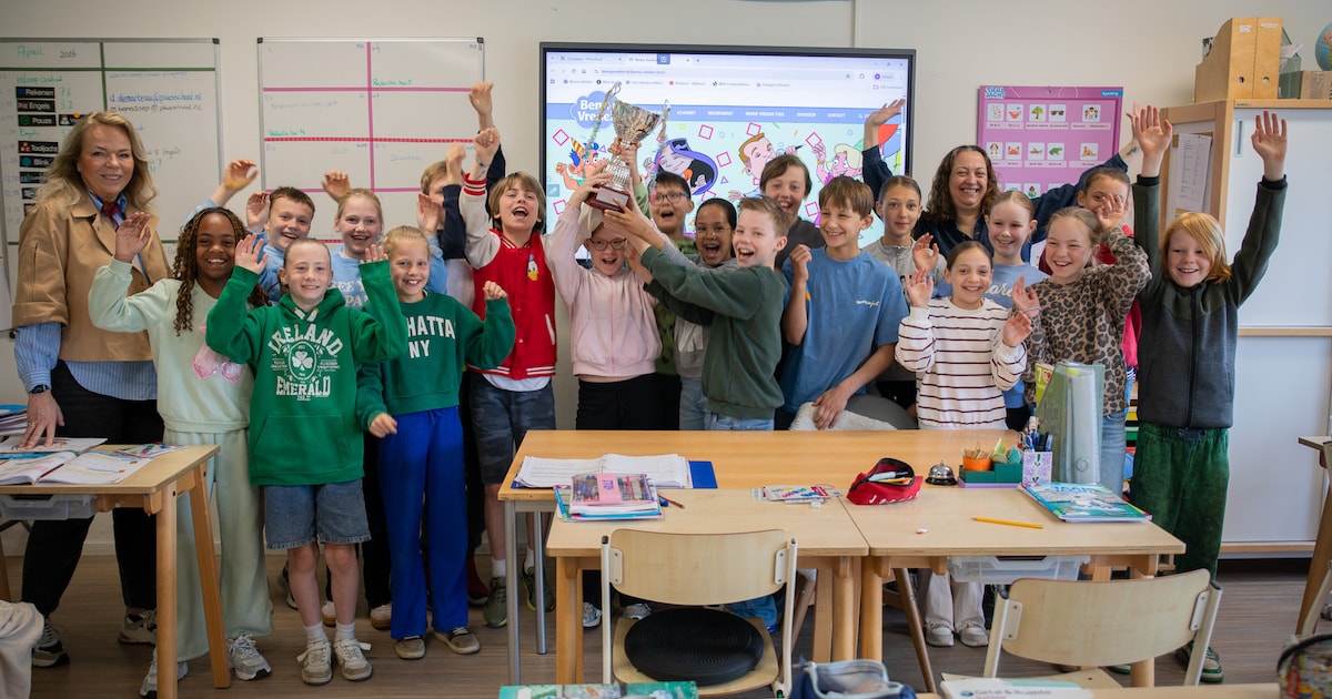 Basisschool De Pius wint wisselbeker voor verkeersexamens