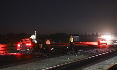 Ondanks waarschuwingen politie en vriendin: spookrijder (25) reed door en veroorzaakte ravage op A6