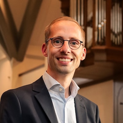 Gert van Hoef speelt orgelconcert in Sint-Gertrudiskerk Bergen op Zoom