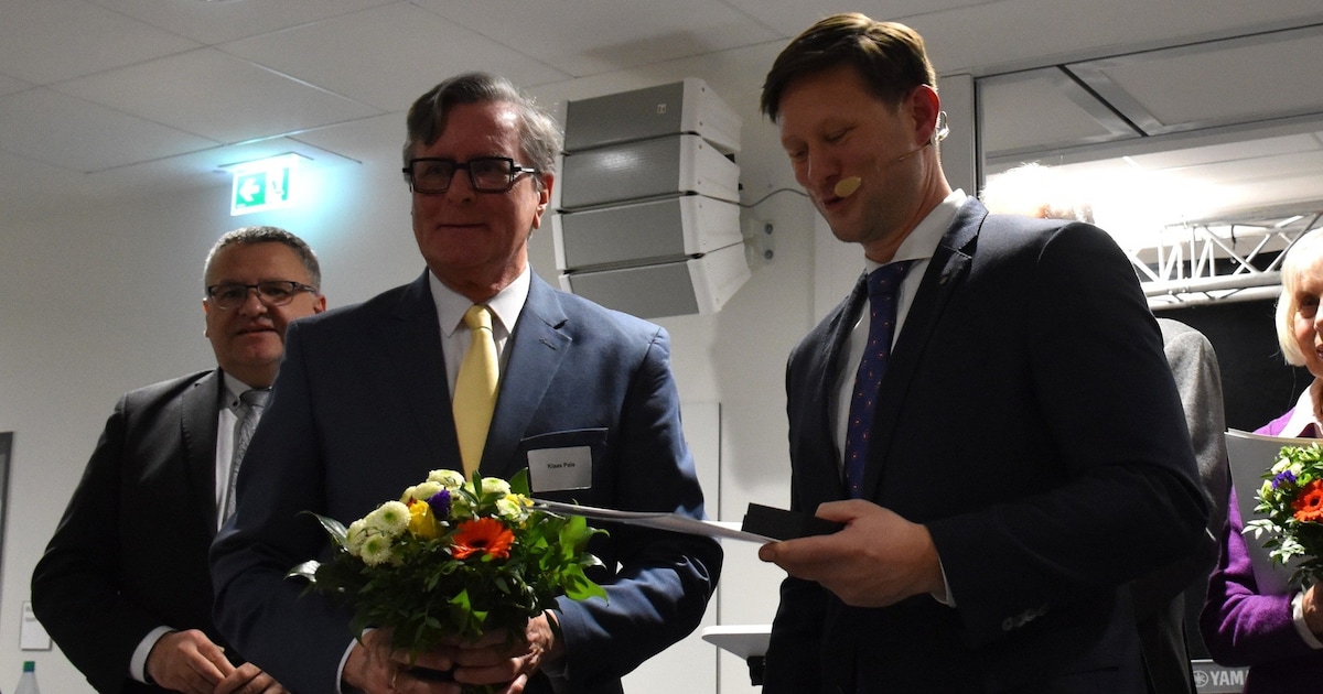 Wethouder Klaas Pals ontvangt Erepenning in Lilienthal