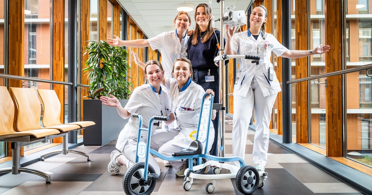 Ties (4) racet door het ziekenhuis op nieuw infuusfietsje: ‘Dan is hij even geen kind met leukemie’