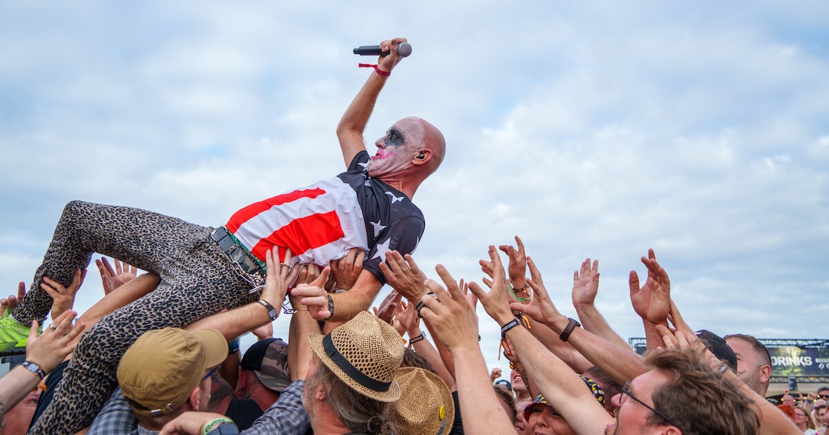 Tributefestival Pinopop stevent af op uitverkochte editie: “Ook betalende tickets schrikken publiek 