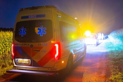 Meisje komt ten val met scooter op onverharde weg in Lithooijen