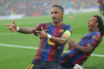 Dramatische start voor Feyenoord in Barcelona, Raphinha scoort na drie minuten