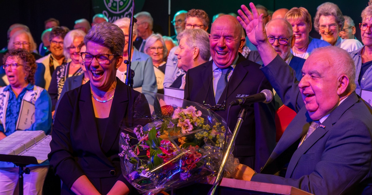 ‘Indrukwekkend’ korenconcert en cheque voor ‘nieuwe’ instrumenten