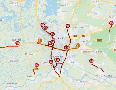 Talloze files rond Utrecht tijdens drukke en natte maandagavondspits