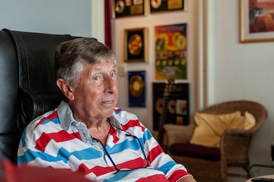 Aad Klaris (86) schreef de kinderliedjes voor Bassie & Adriaan: ‘Hij was altijd met muziek bezig’