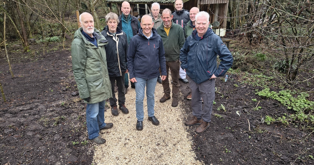 Nieuw verhard pad maakt bestuivingspark Dinkelloo in Denekamp toegankelijk voor iedereen