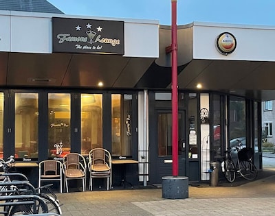 Beroepsinbreker Ali B. heeft duimendik strafblad: overdag legt hij een kaartje, ‘s avonds breekt hij