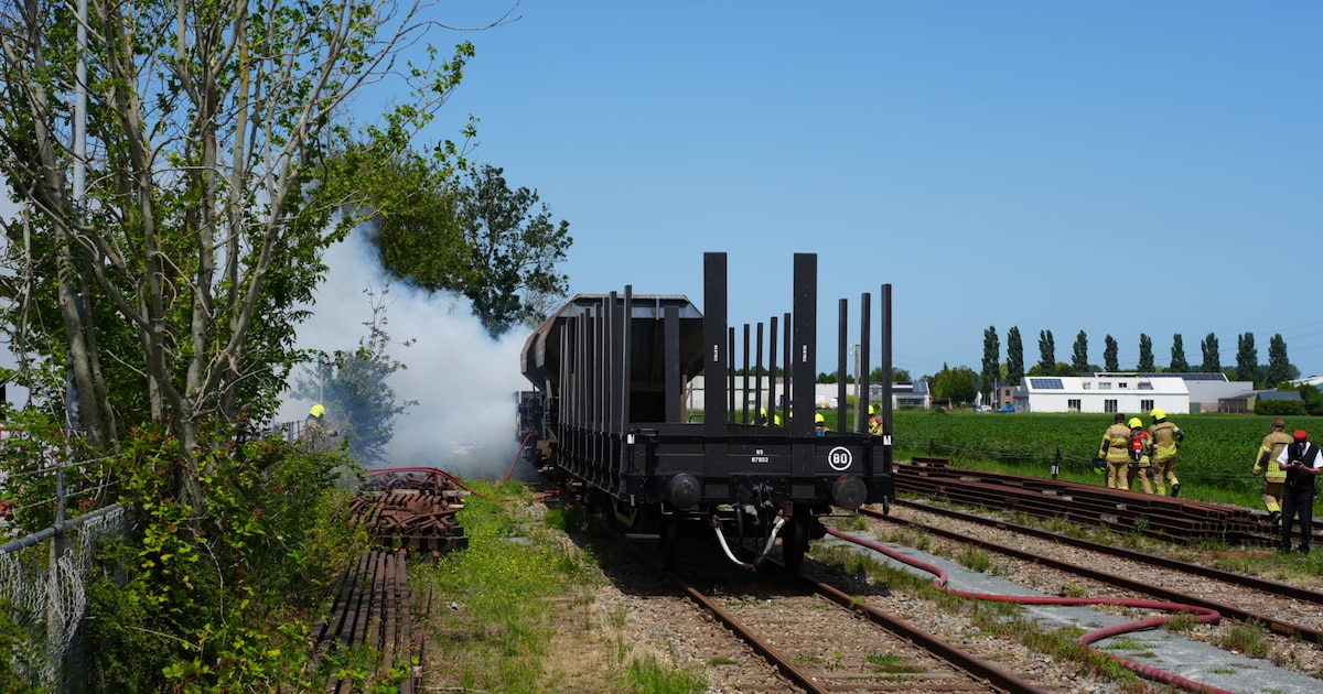 Brand in trein op Spoor in Wognum