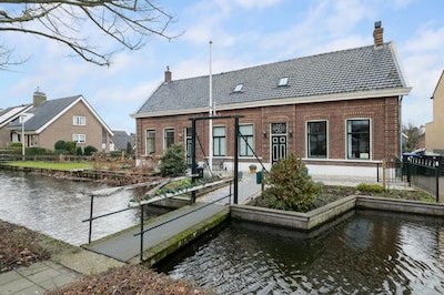 Glas-in-loodramen en inloopdouche: monumentaal huis uit 1860 te koop in Bleiswijk