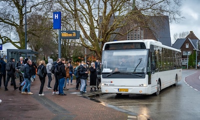 Provincie leert van stroeve start met Qbuzz in Alphen en Gouda: ‘Niet alles in één keer veranderen’