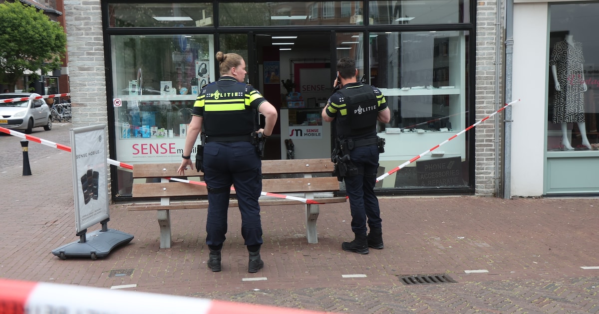 Gewapende overval op telefoonwinkel in Monster
