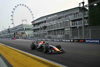 Zo laat vertrekt Max Verstappen vanaf poleposition tijdens de Grand Prix van Singapore