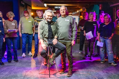 Alzheimerpatiënten leven op bij Beatlesmuziek: ‘Het is niet zomaar een koor’