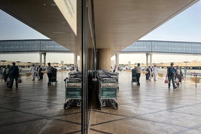 LIVE Midden-Oosten | Drie doden na raketaanval op luchthaven Saoedi-Arabië: leeg vliegtuig geraakt
