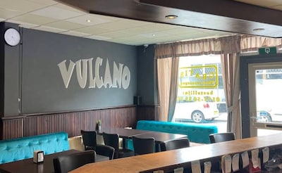 Eerst clasht het langs de lijn bij Kozakken Boys, daarna is een eetparadijs het strijdtoneel