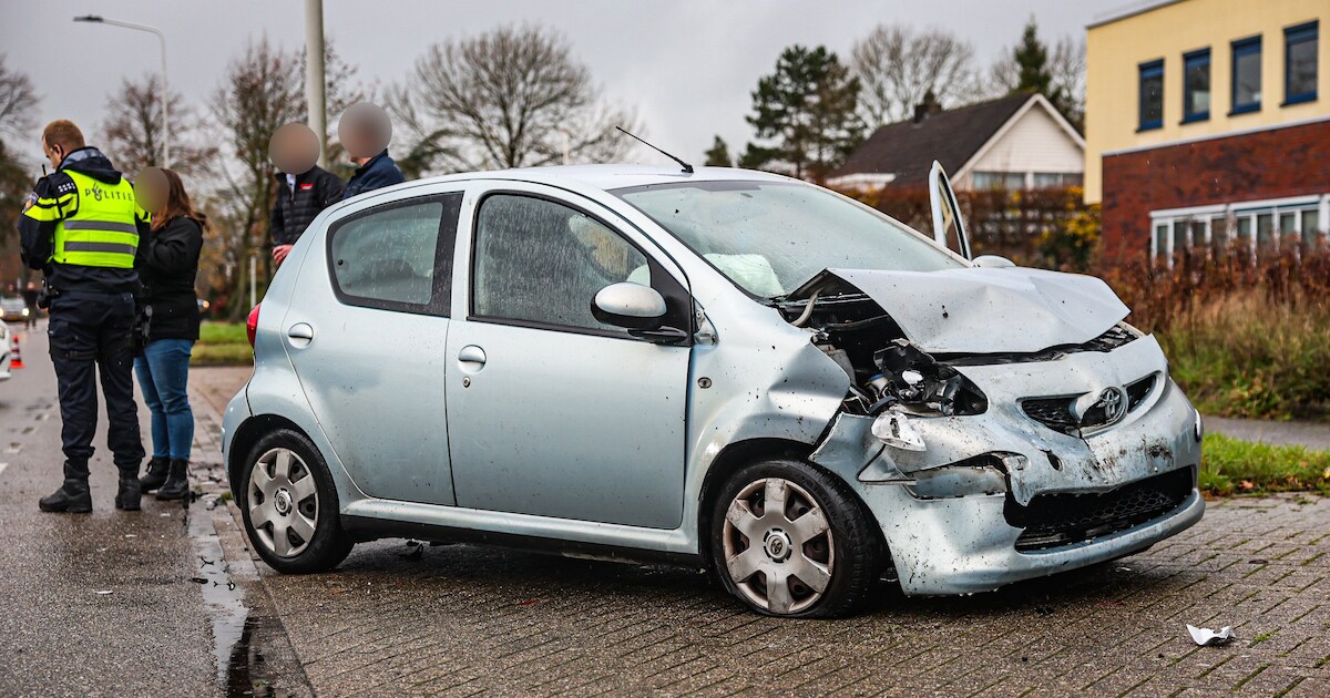 Twee botsingen binnen drie uur bij supermarkt in Joure