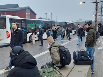 Nieuwe extra lange bussen voor EBS, maar uitval van busritten nog steeds te hoog