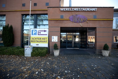 Wethouder zet streep door ultieme poging om parkeerproblemen bij restaurant Wiro Wok op te lossen