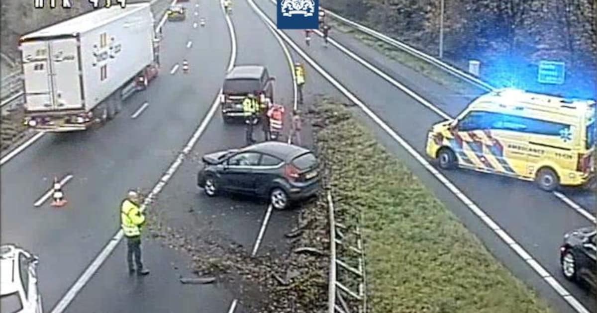 Vertraging op A7 bij knooppunt Zaandam na ongeval