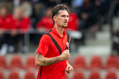 Delano Gouda is window cleaner and club top scorer at AFC in Amsterdam: ‘Someone from The Hague finds his way anywhere’