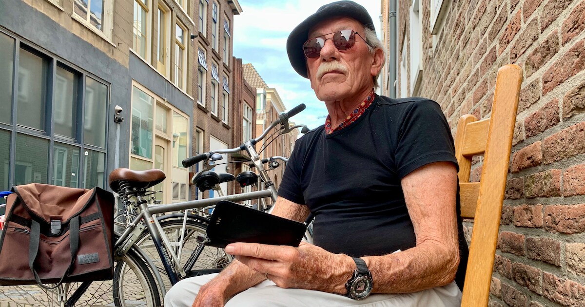 Frans verloor zijn ouders door een auto-ongeluk: ‘Mijn vader zag het gevaar niet aankomen’