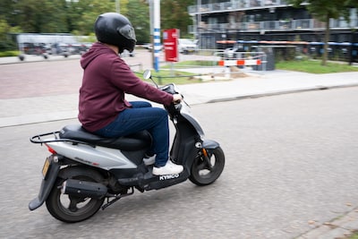 Verbod op niet-elektrische brom- en snorfietsen uitgesteld tot 2030