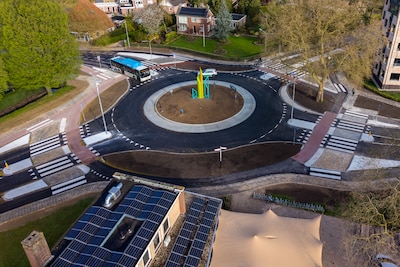 Verbodsborden weg, nieuwe afsluitingen op komst: belangrijkste verkeersader van Huissen is weer open