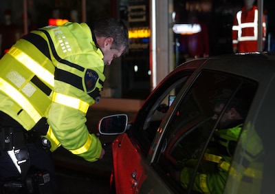 Grote alcohol- en drugs controle na hardcorefestival Den Bosch