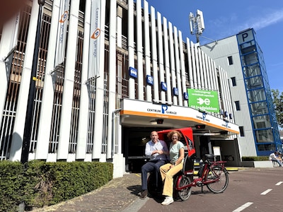 Fietsriksja krijgt vaste plek in Centrumgarage Deventer
