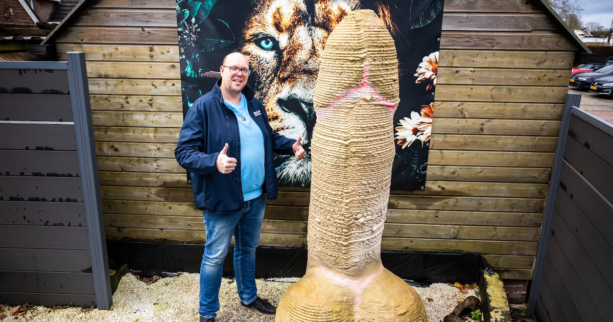‘Giant Willy’ over zijn reuzenpiemel: ‘Toerisme is aardig aangetrokken in Dedemsvaart’