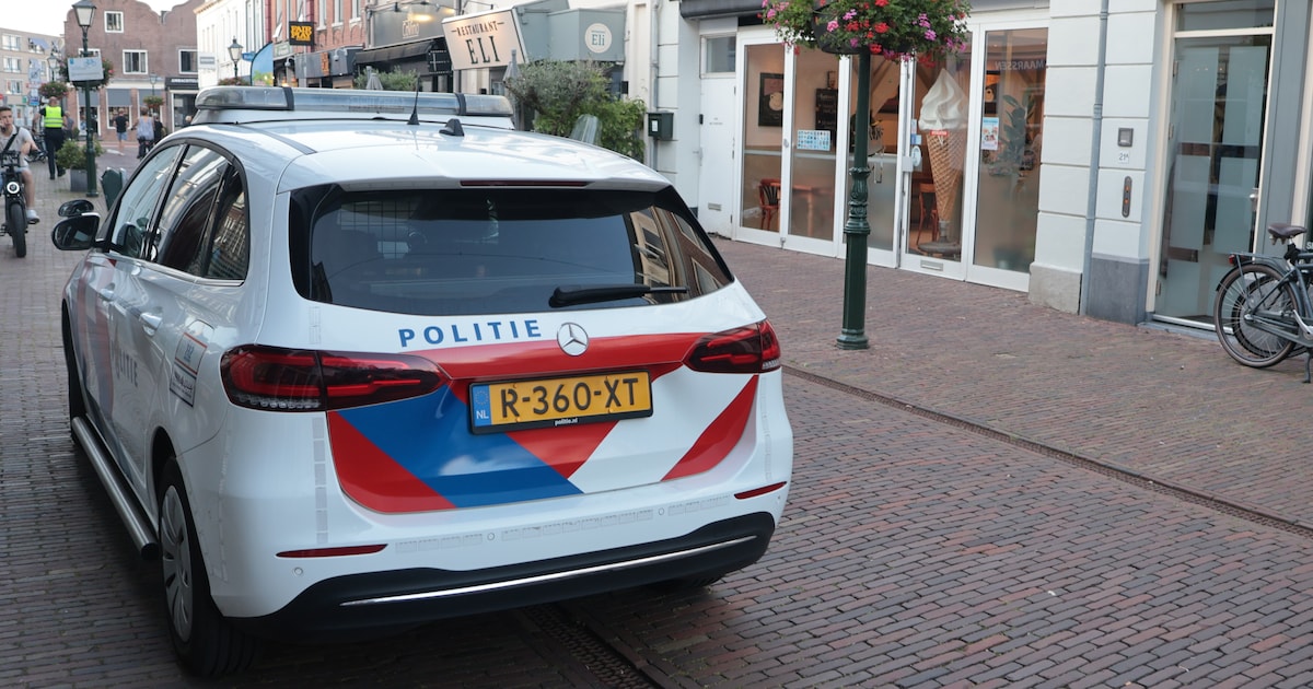 Overval bij snackbar in Maarssen, verdachte vlucht op witte scooter