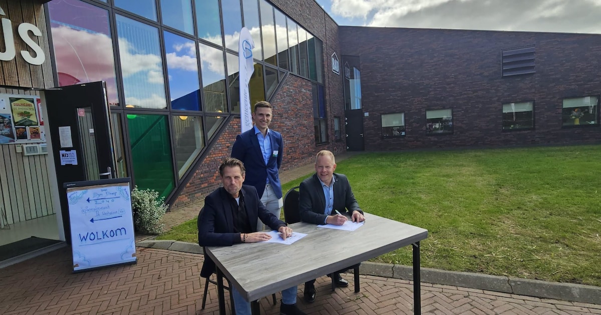 Gemeente Dantumadiel en Thús Wonen werken aan 30 sociale huurwoningen in De Westereen