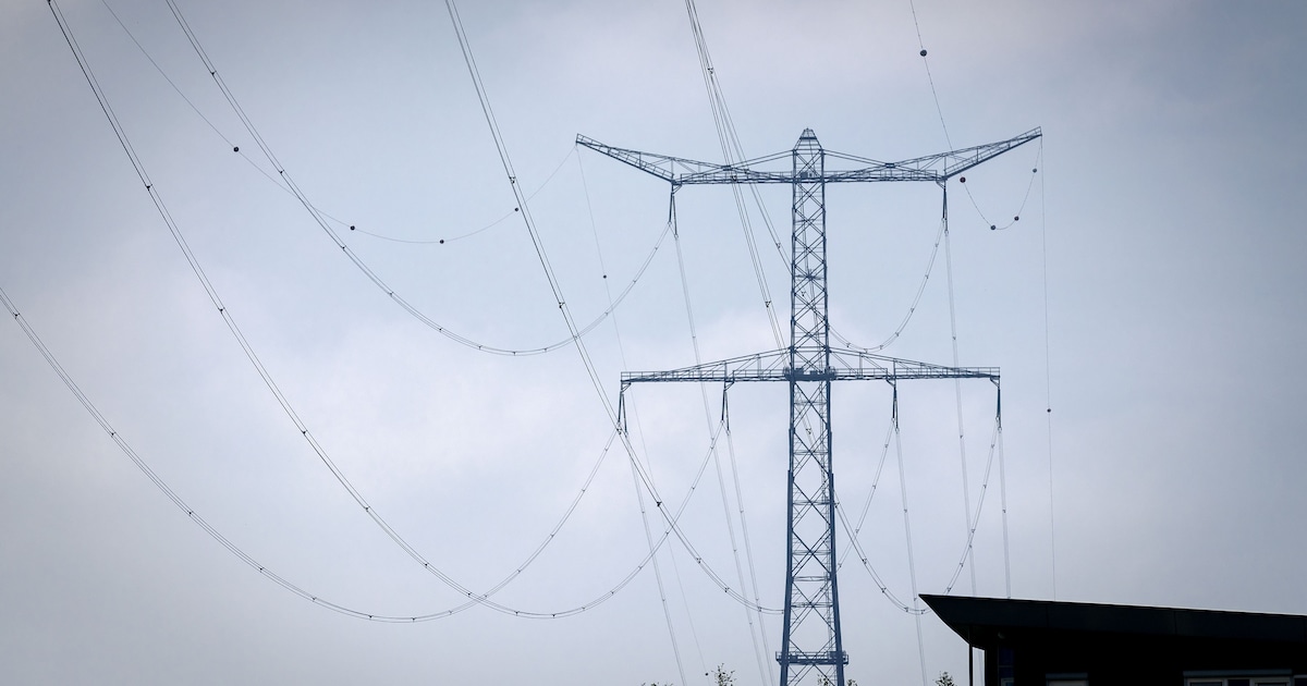 Enexis versterkt elektriciteitsnet in Yde met nieuwe kabels en huisjes