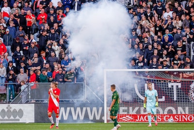 Supportersvereniging FC Utrecht keurt vuurwerkincident af: ‘Iedereen moet zich veilig voelen’