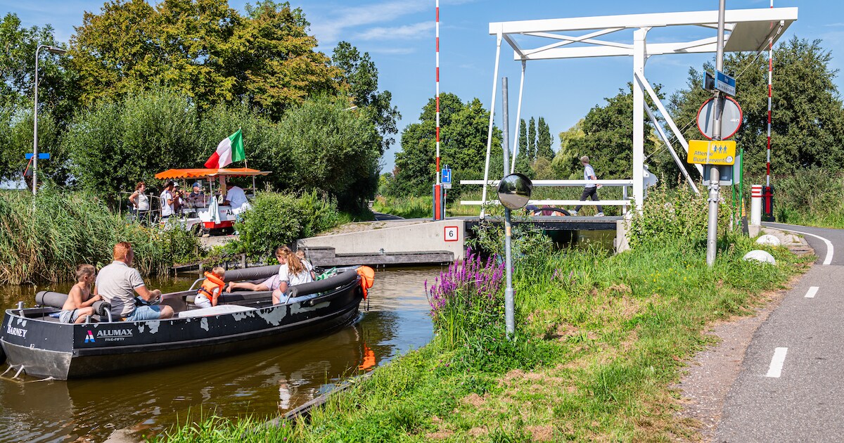 Bruggen in plassengebied zorgen soms voor gevaarlijke situaties: ‘Als ...