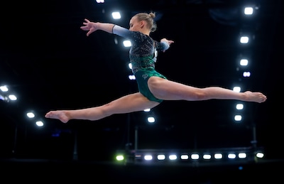 Van lenige tieners naar krachtige dertigers: de evolutie van de turnsport