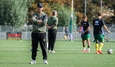 Visie en plannen van nieuwe trainer van ADO onder 21: ‘Om prof te worden, moet je een leefstijl creë