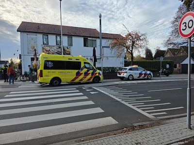 Fietser gewond bij botsing met automobilist op Bennekomse fietsrotonde