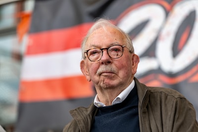 Henk is al vijftig jaar hoofdsponsor en supporter van voetbalclub SVC’08: ‘Vooraf pep ik de spelers 