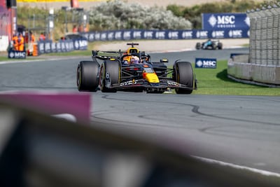 Max Verstappen begonnen aan Dutch GP-weekend op Zandvoort