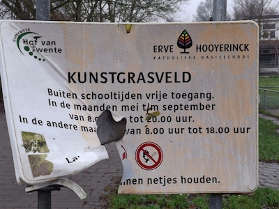 Kapotte wipkip en bankjes gewoon gerepareerd: raad maakt gehakt van bezuinigingsplannen Hof van Twen