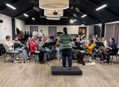 Wilhelmina Spankeren speelt favoriete muziekstukken