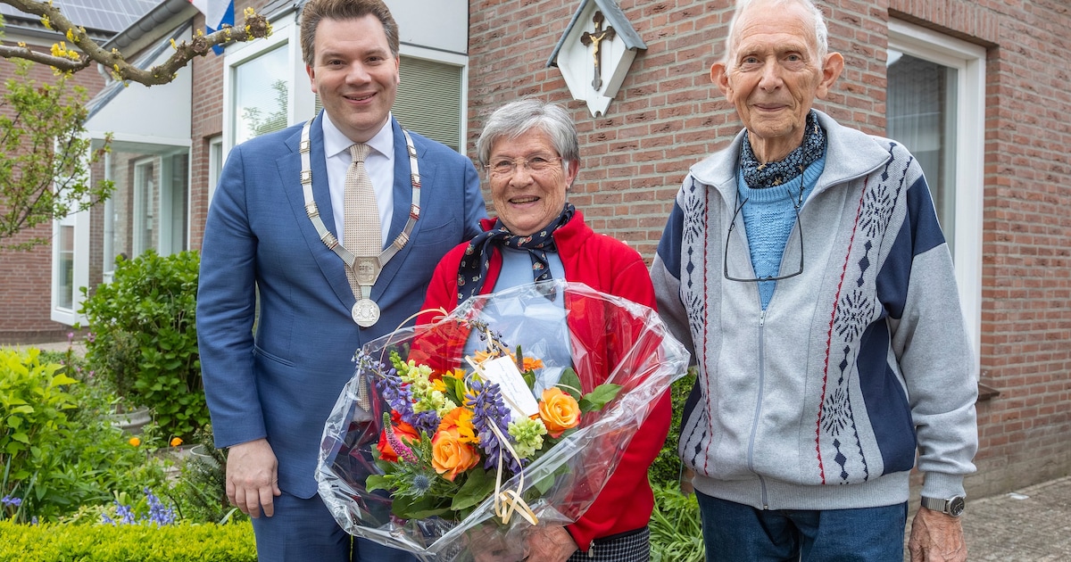 Echtpaar Van Hoven-Boers viert 60-jarig huwelijk in Margraten