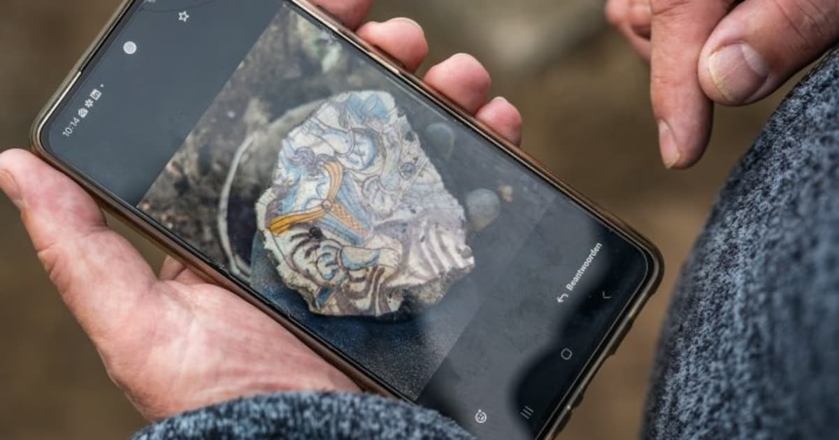 Herinrichting parkeerterrein Lemmer vertraagd door onverwachte archeologische vondsten