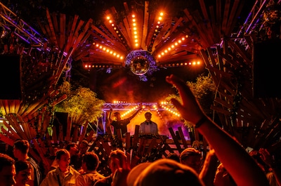 Gloeilamp Festival keert terug naar Ravenstein met meer artiesten en extra podium